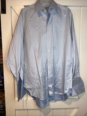 Charles Tyrwhitt Light Blue Men's Dress Shirt - Point Collar